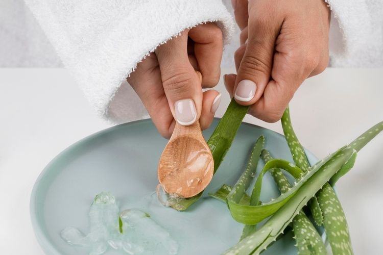 Kuku Sehat & Menawan: 5 Keuntungan Menggunakan Aloe Vera Untuk Perawatan Kuku Anda