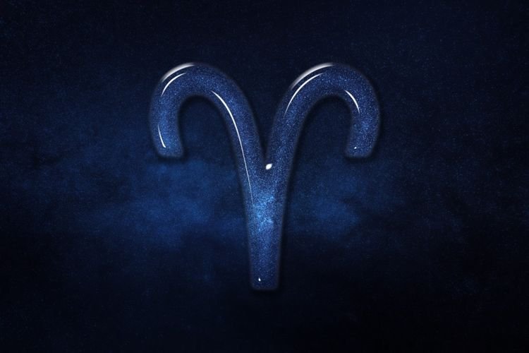 Prediksi Zodiak Aries 2 Juni 2025: Petualangan Cinta, Karier, Kesehatan & Finansial